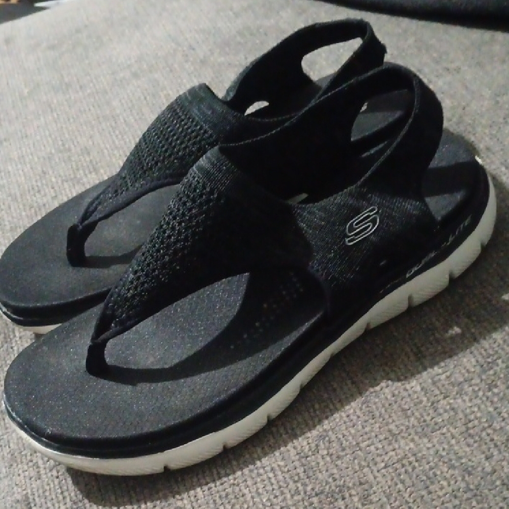 🤠Skechers Black Sandals Memory Foam Gel Infused Womens Size 7